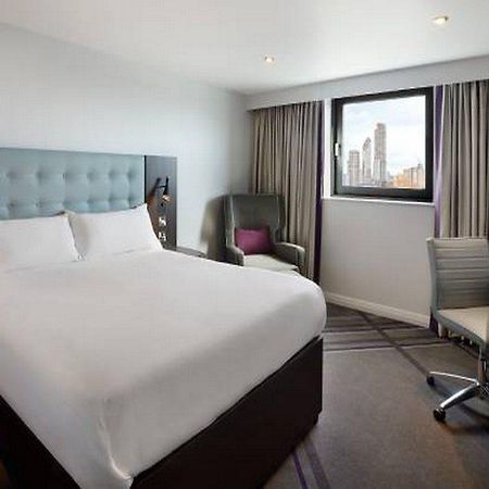 Premier Inn Premier Inn Witney Exteriör bild
