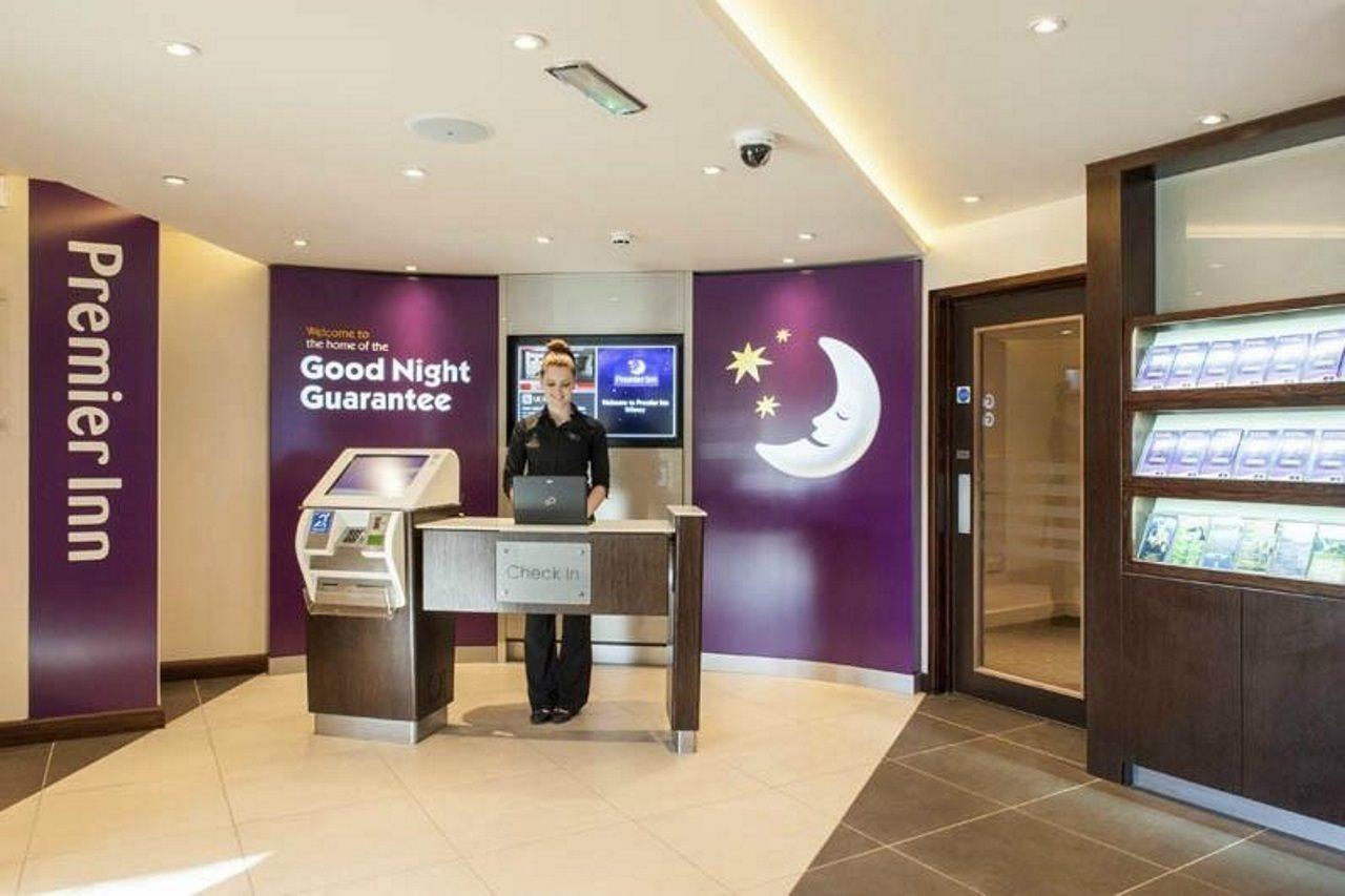 Premier Inn Premier Inn Witney Exteriör bild